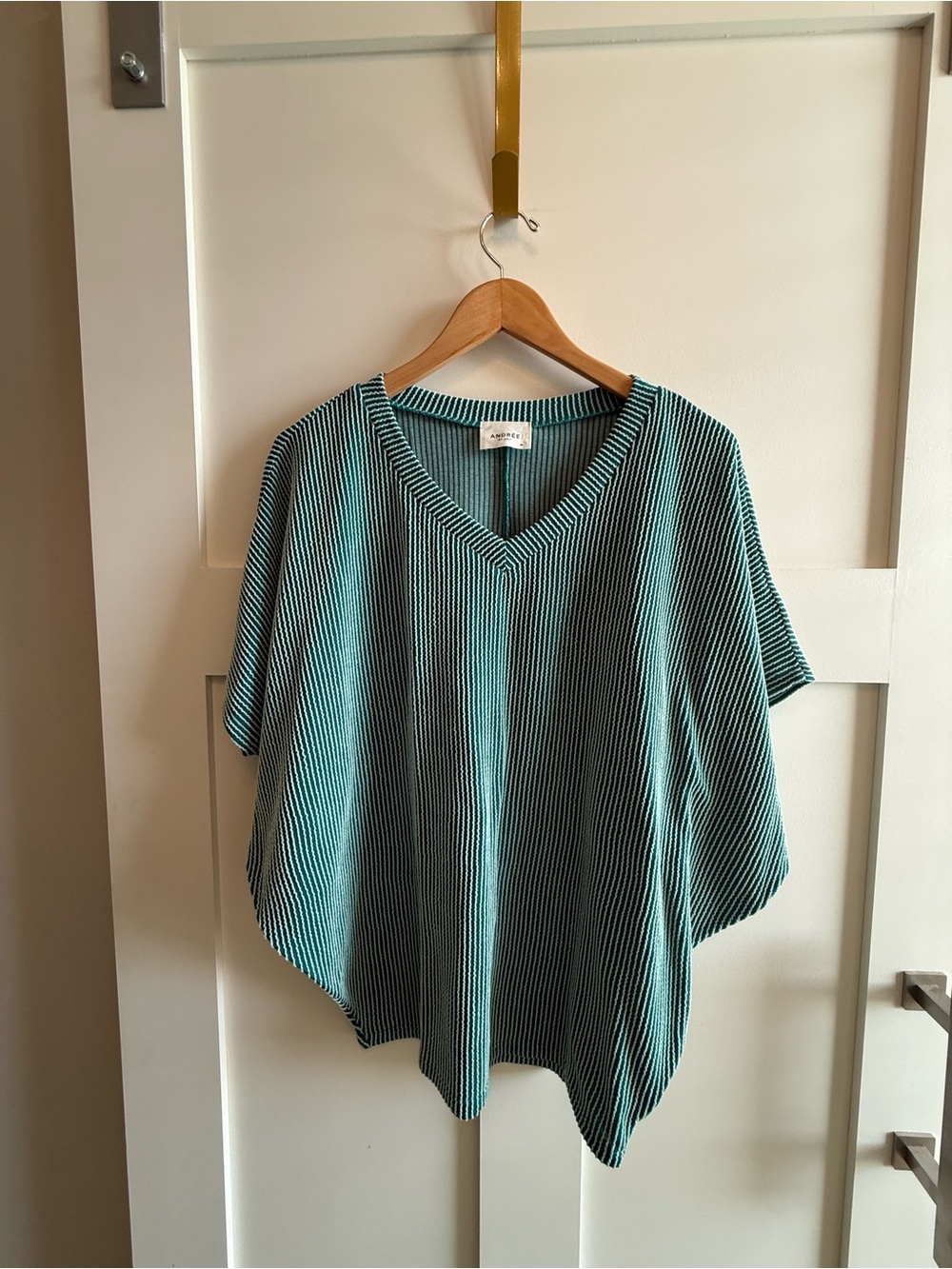 ANDREE BY UNIT Teal and Black Striped V-Neck Top